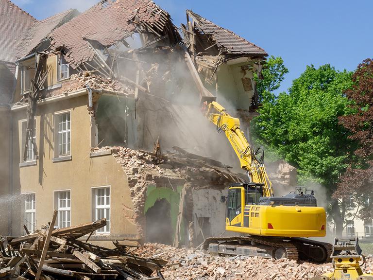 Rozbiórki i wyburzenia obiektów budowlanych 